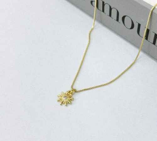 CAPA Colar mini sol dourado