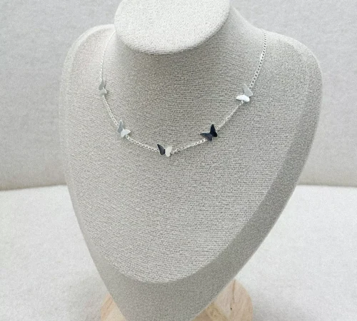 Colar grumet borboletas